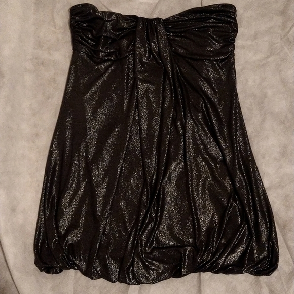 Strapless black with silver sheen top - Picture 4 of 5